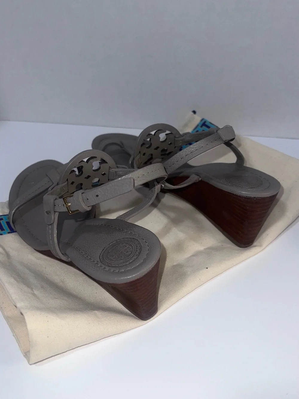 Tory Burch Gray Leather Miller Logo T-Strap Sandals